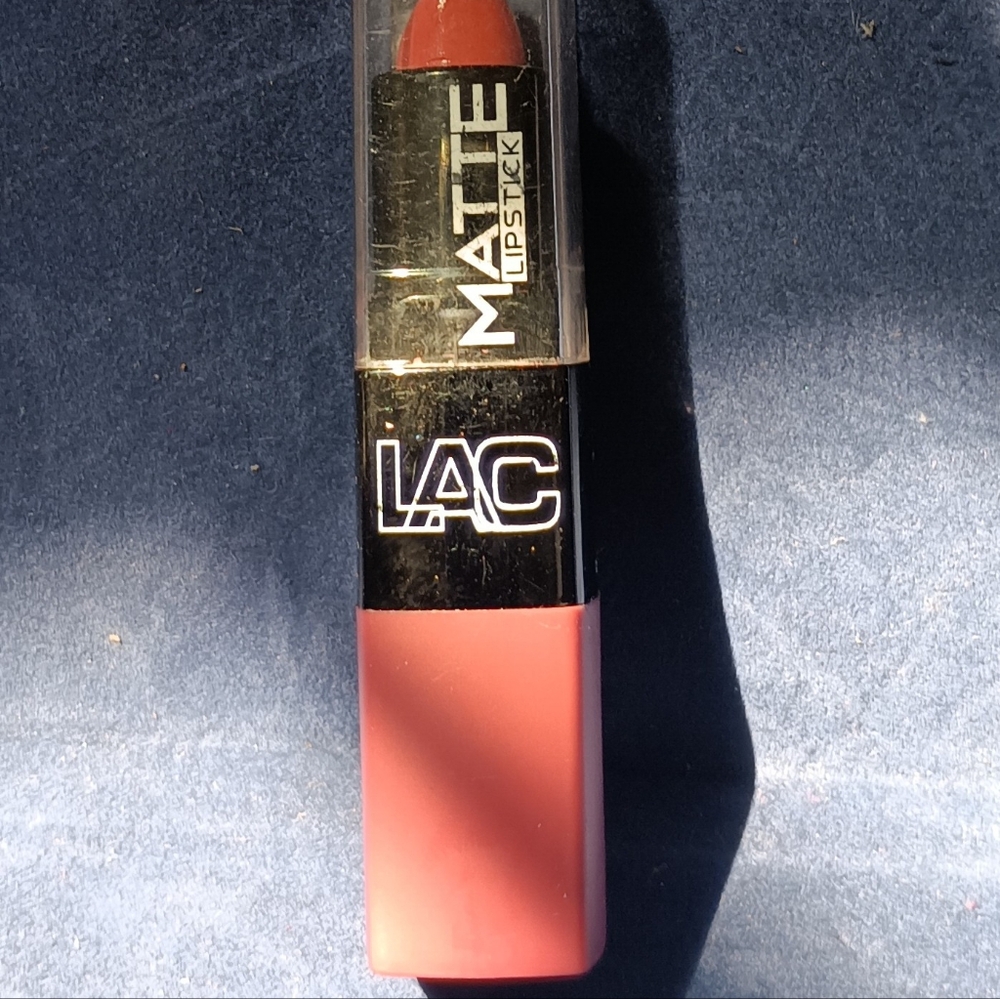 Lac 👄 lipstick best on the market rich lipstick.